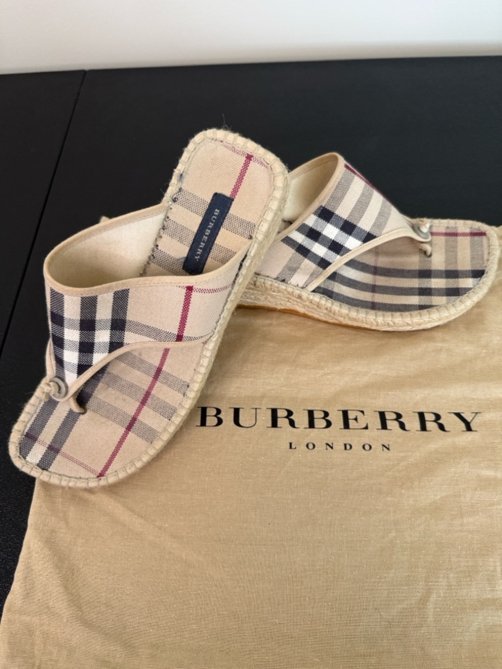 Vintage Authentic Burberry Beige Check Espadrille Sandals with Navy Label